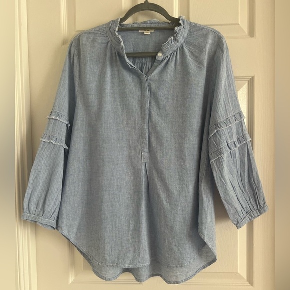 dylan Tops - Dylan Tunic With Fray Ruffles. Hi/Lo. EUC. Size XS. Cotton/Linen blend.